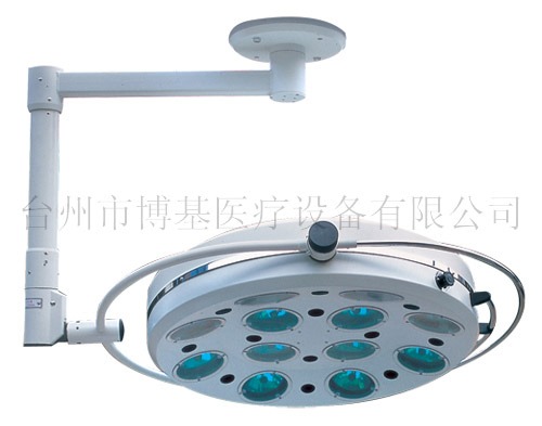 چراغ اتاق عمل